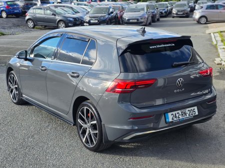 2024 Volkswagen Golf - photo 3