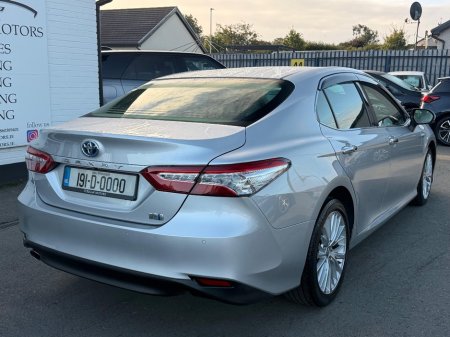2019 Toyota Camry - photo 4