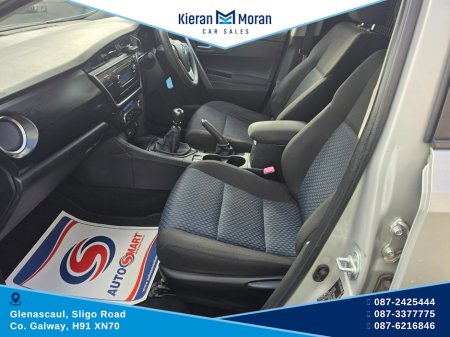 2015 Toyota Auris - photo 12