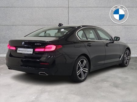 2021 BMW 5-Series - photo 24