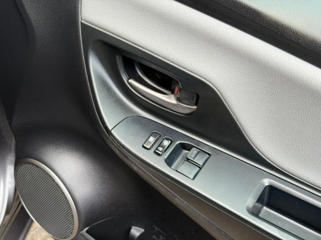 2017 Toyota Yaris - photo 11