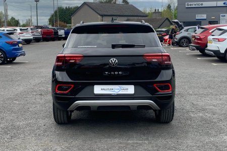 2025 Volkswagen T-Roc - photo 5