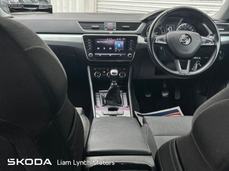 2018 Skoda Superb - photo 2