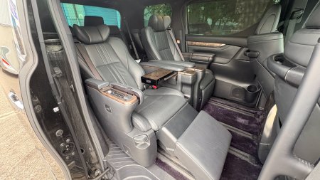 2023 Toyota Alphard - photo 9