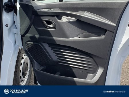 2026 Renault Trafic - photo 14