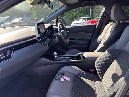 2022 Toyota C-HR - photo 6