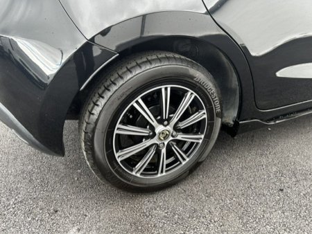 2017 Mazda Demio - photo 5