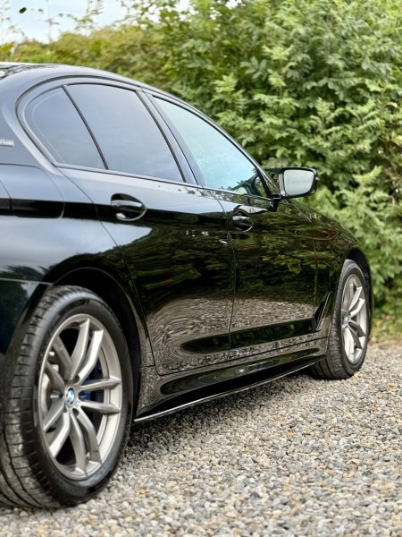 2019 BMW 5-Series - photo 16