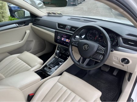 2019 Skoda Superb - photo 16