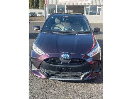 2021 Toyota Yaris - photo 2