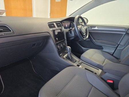2018 Volkswagen Golf - photo 8
