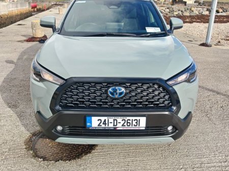 2024 Toyota Corolla - photo 2