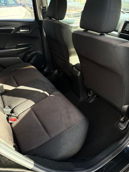 2015 Honda Fit - photo 11