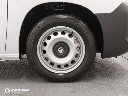 2026 Vauxhall Other - photo 9