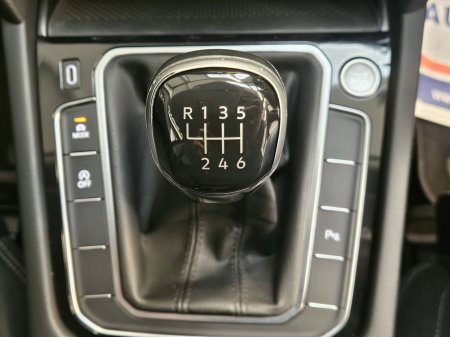 2022 Volkswagen Passat - photo 14
