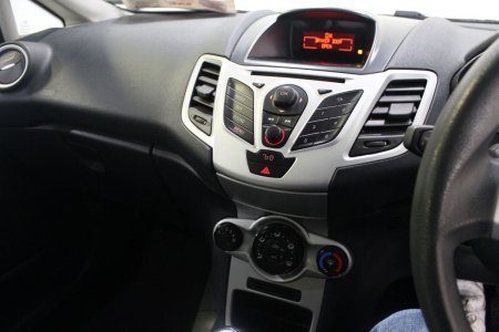 2012 Ford Fiesta - photo 20