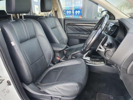 2016 Mitsubishi Outlander - photo 8