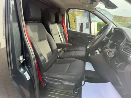 2022 Renault Trafic - photo 10