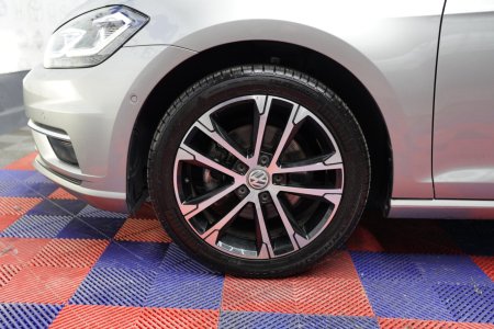 2019 Volkswagen Golf - photo 8