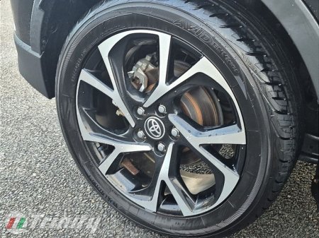 2020 Toyota C-HR - photo 10