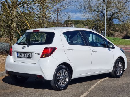 2015 Toyota Yaris - photo 3