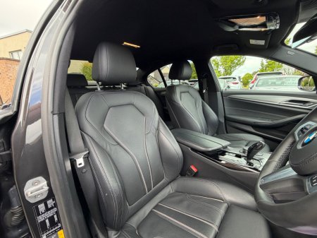 2020 BMW 5-Series - photo 12