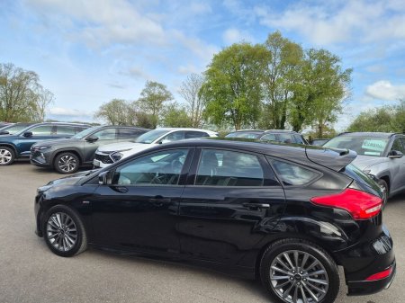 2017 Ford Focus - photo 5