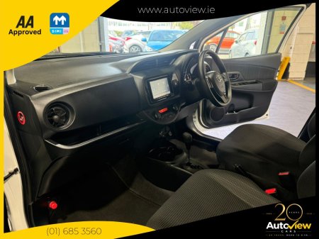 2020 Toyota Vitz - photo 17
