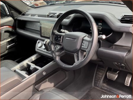 2025 Land Rover Defender - photo 17