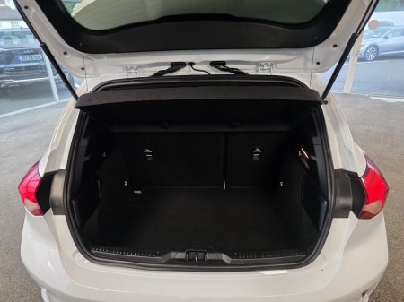 2020 Ford Focus - photo 13