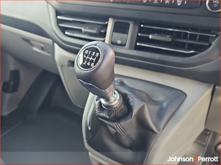 2026 Ford Transit Custom - photo 17