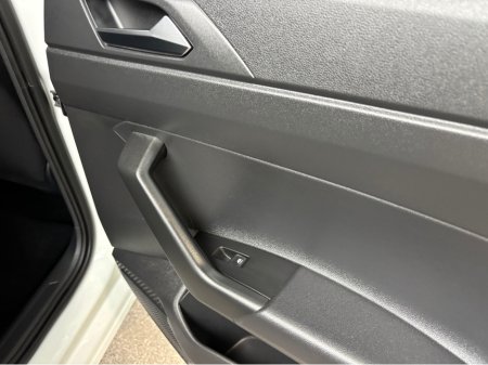 2025 Volkswagen Polo - photo 3