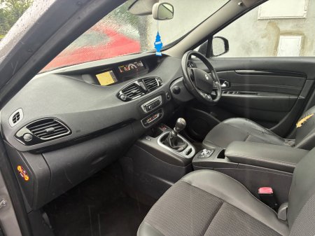 2015 Renault Grand Scenic - photo 22