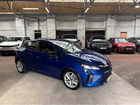 2025 Renault Clio EQUILIBRE TCE90 GSR2 5DR Finance Available own this car from €78 per week