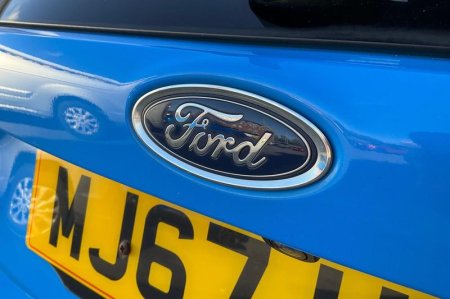 2017 Ford Focus - photo 40