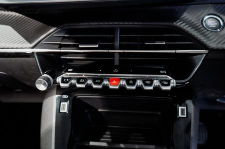2026 Peugeot 208 - photo 11