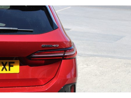 2025 BMW i5 - photo 10