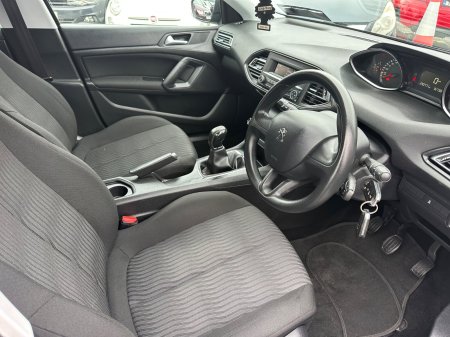 2014 Peugeot 308 - photo 11