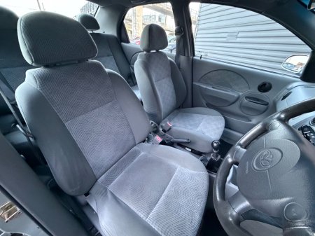 2004 Daewoo Kalos - photo 9