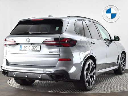 2025 BMW X5 - photo 2