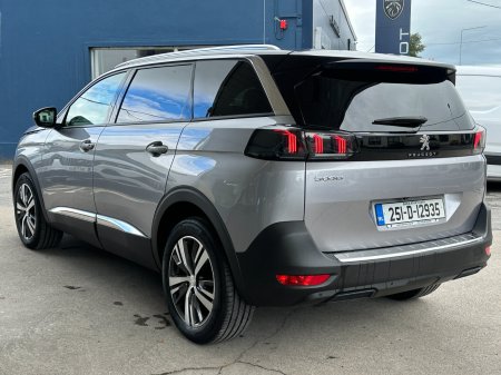 2025 Peugeot 5008 - photo 3