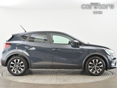 2024 Renault Captur - photo 2