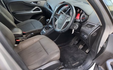 2015 Opel Zafira - photo 10