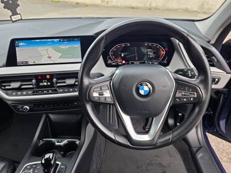 2022 BMW 1-Series - photo 17