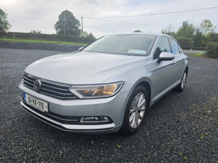 2016 Volkswagen Passat - photo 2