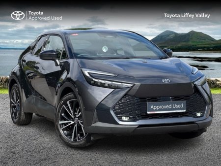 2025 Toyota C-HR C-HR PHEV SOL