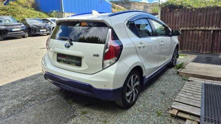 2015 Toyota Aqua - photo 9