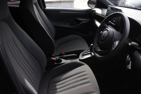 2021 Toyota Yaris - photo 11