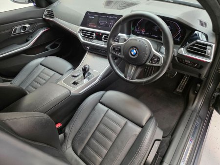 2022 BMW 3-Series - photo 8