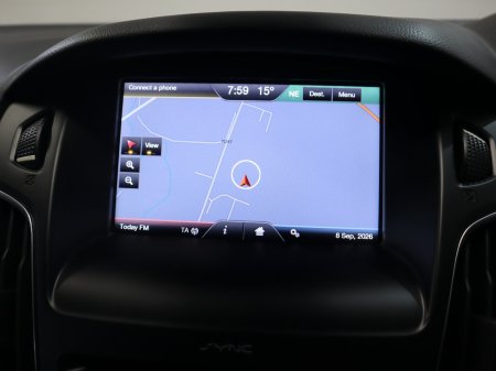 2016 Ford Focus - photo 16